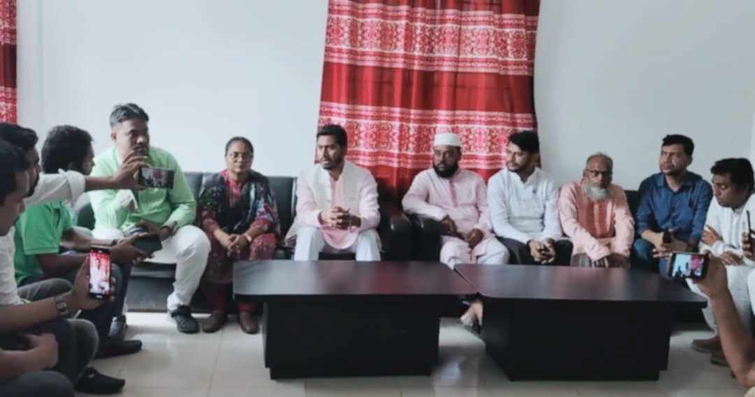 দশমিনায় ভিপি নুরু’র সাথে সাংবাদিকদের মতবিনমিয় সভা