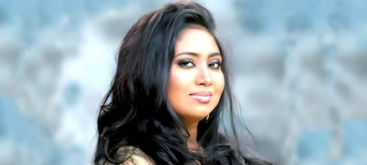 দেশে ফিরছেন বেবী নাজনীন