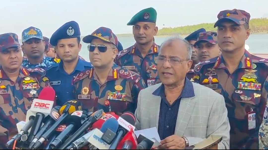 আরাকান রাজ্যর দু’পক্ষের সাথেই যোগাযোগ রাখছে বাংলাদেশ-স্বরাষ্ট উপদেষ্টা